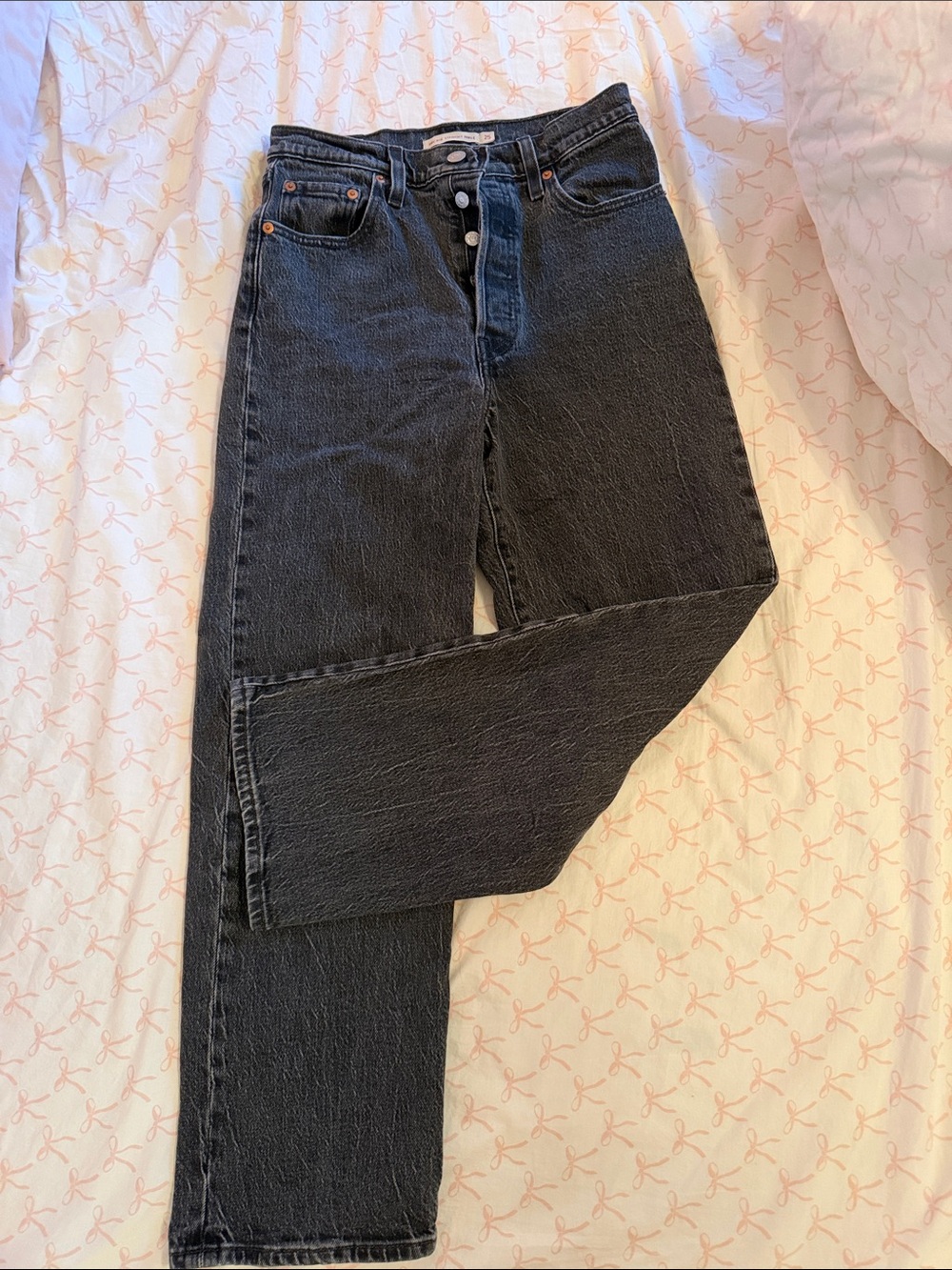 Levis Straight Leg Jeans